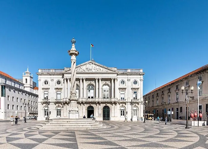 Chiado Apartment With View To The Castle